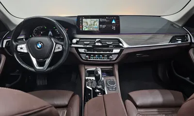 BMW 5-Series 2021, 90699 км, за 24625.58 USD - фото 7