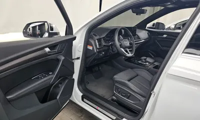 Audi Q5 2023, 8060 км, за 31456.93 USD - фото 10