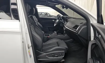 Audi Q5 2023, 8060 км, за 31456.93 USD - фото 11