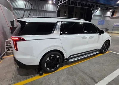 Kia Canival 2025, 13500 км, за 27322.43 USD