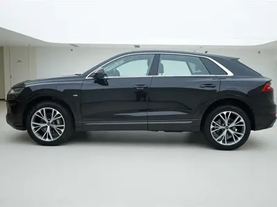 Audi Q8 2023, 111000 км, за 53824.74 USD