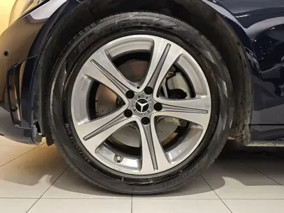 Mercedes-Benz C-Class 2020, 127700 км, за 16178.21 USD