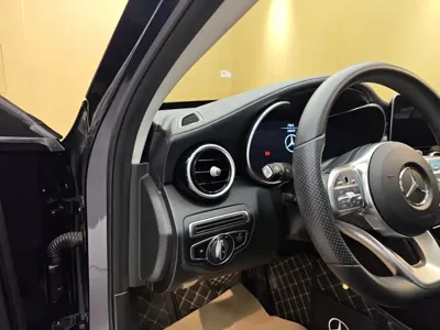 Mercedes-Benz C-Class 2020, 127700 км, за 16178.21 USD - фото 11