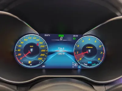 Mercedes-Benz C-Class 2020, 127700 км, за 16178.21 USD - фото 37