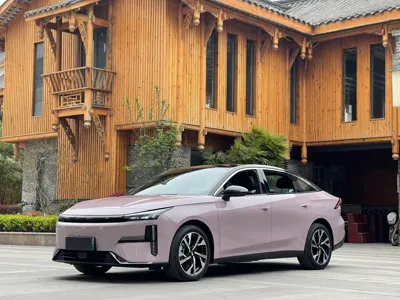 Geely Galaxy L6 · 2024 год