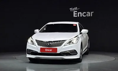 Hyundai Grandeur 2015, 117864 км, за 4488.68 USD