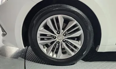 Hyundai Grandeur 2015, 117864 км, за 4488.68 USD