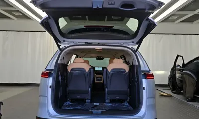 Kia Canival 2023, 22662 км, за 20416.25 USD - фото 20