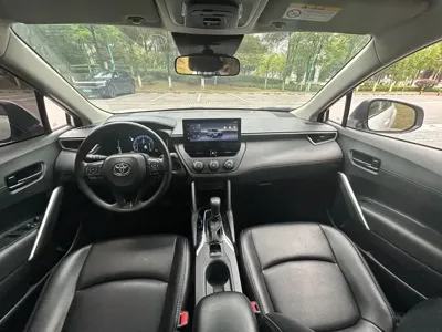 Toyota Corolla Cross 2024, 10000 км, за 9812.39 USD - фото 6