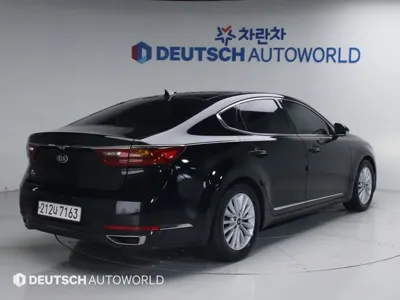 Kia K7 2017, 143965 км, за 6240.65 USD