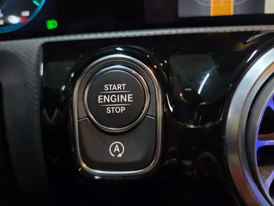 Mercedes-Benz CLA-Class 2021, 23966 км, за 19364.58 USD - фото 12