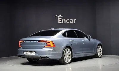 Volvo S90 2019, 81554 км, за 16539.68 USD