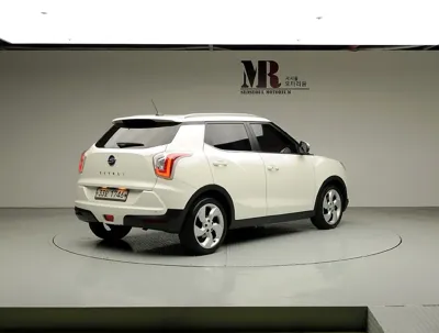 KG_Mobility_Ssangyong TIBOLI 2015, 160279 км, за 3192.18 USD