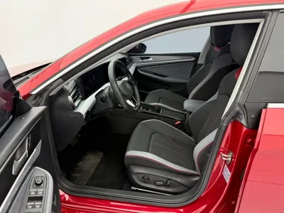 Volkswagen Lamando 2023, 28200 км, за 19714.43 USD - фото 23
