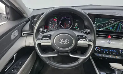 Hyundai Avante 2023, 128693 км, за 8580.9 USD - фото 13