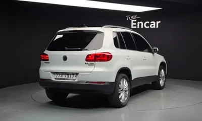 Volkswagen Tiguan 2014, 64795 км, за 5684.83 USD