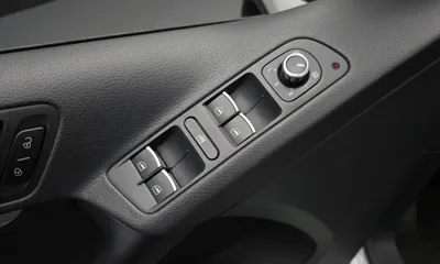 Volkswagen Tiguan 2014, 64795 км, за 5684.83 USD - фото 17