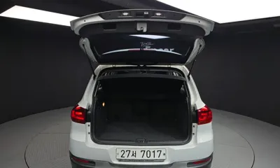 Volkswagen Tiguan 2014, 64795 км, за 5684.83 USD - фото 20