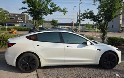 Tesla Model 3 2025, 3150 км, за 27349.08 USD