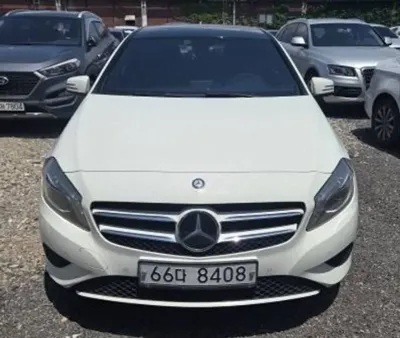 Mercedes-Benz A-Class · 2015 год