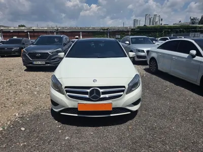 Mercedes-Benz A-Class 2015, 182000 км, за 4163.42 USD