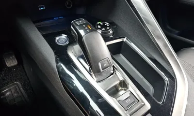 Peugeot 3008 2019, 93802 км, за 9122.16 USD - фото 9