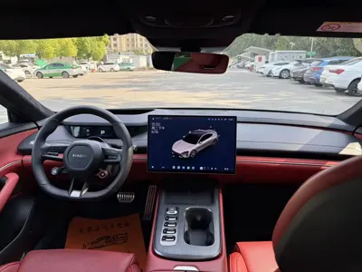 Xiaomi SU7 2024, 22000 км, за 33386.64 USD