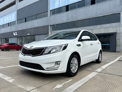 Kia K2 · 2015 год