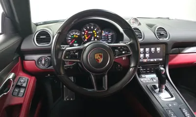 Porsche 718 2021, 33048 км, за 43701.95 USD - фото 12