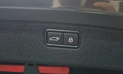 Hyundai Genesis 2016, 113974 км, за 7745.83 USD - фото 20