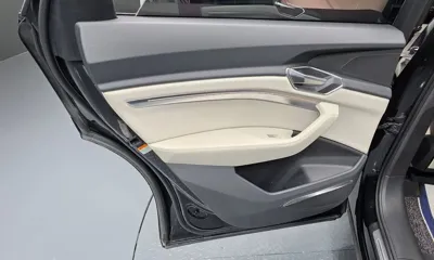 Audi e-tron 2022, 88326 км, за 31205.23 USD - фото 25
