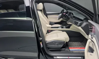 Audi e-tron 2022, 88326 км, за 31205.23 USD - фото 26