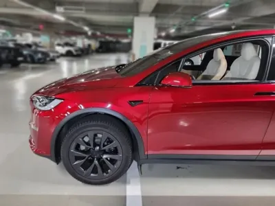 Tesla Model X 2023, 67990 км, за 91221.64 USD