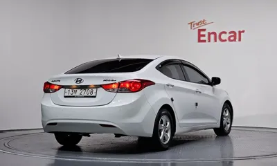 Hyundai Avante 2012, 35791 км, за 4095.43 USD