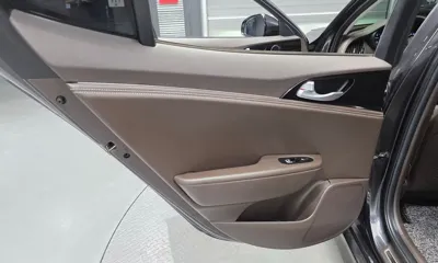 Kia Stinger 2018, 112903 км, за 9556 USD - фото 25