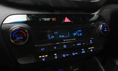 Hyundai Tucson 2017, 100085 км, за 8593.34 USD - фото 17
