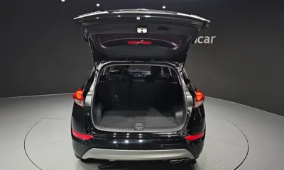 Hyundai Tucson 2017, 100085 км, за 8593.34 USD - фото 20