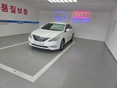 Hyundai Sonata 2013, 66261 км, за 5014 USD