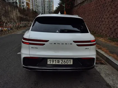 Genesis GV70 2025, 12500 км, за 28537.99 USD