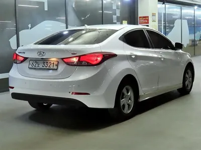 Hyundai Avante 2014, 125882 км, за 3633.96 USD