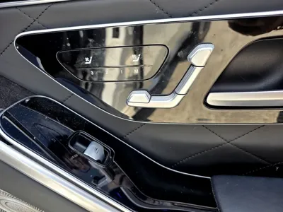 Mercedes-Benz S-Class 2021, 89290 км, за 64329.79 USD - фото 20