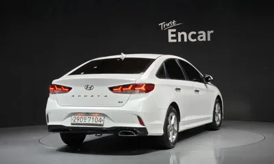 Hyundai Sonata 2018, 131869 км, за 6498.62 USD