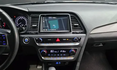 Hyundai Sonata 2018, 131869 км, за 6498.62 USD - фото 19