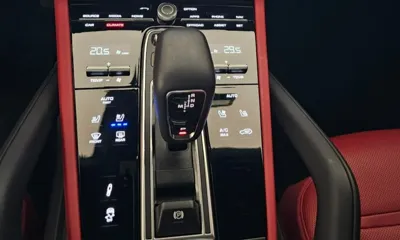 Porsche Cayenne 2023, 7031 км, за 80740.45 USD - фото 9
