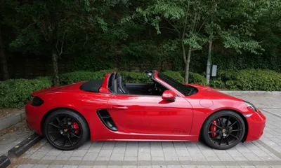 Porsche 718 2022, 18500 км, за 61905.98 USD