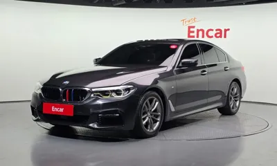 BMW 5-Series · 2018 год