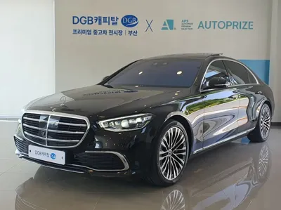 Mercedes-Benz S-Class · 2021 год