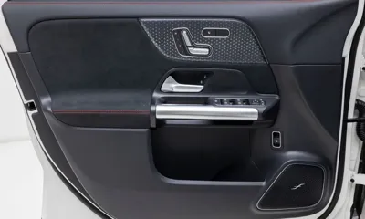 Mercedes-Benz EQA 2026, 1281 км, за 41026.65 USD - фото 12