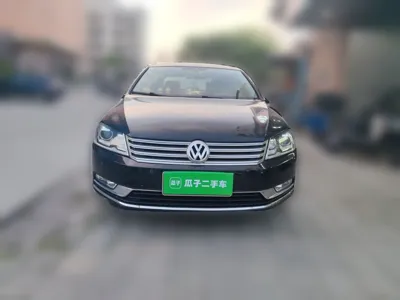 Volkswagen Magotan 2016, 84100 км, за 8684 USD