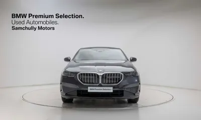 BMW 5-Series 2025, 10490 км, за 33177.23 USD